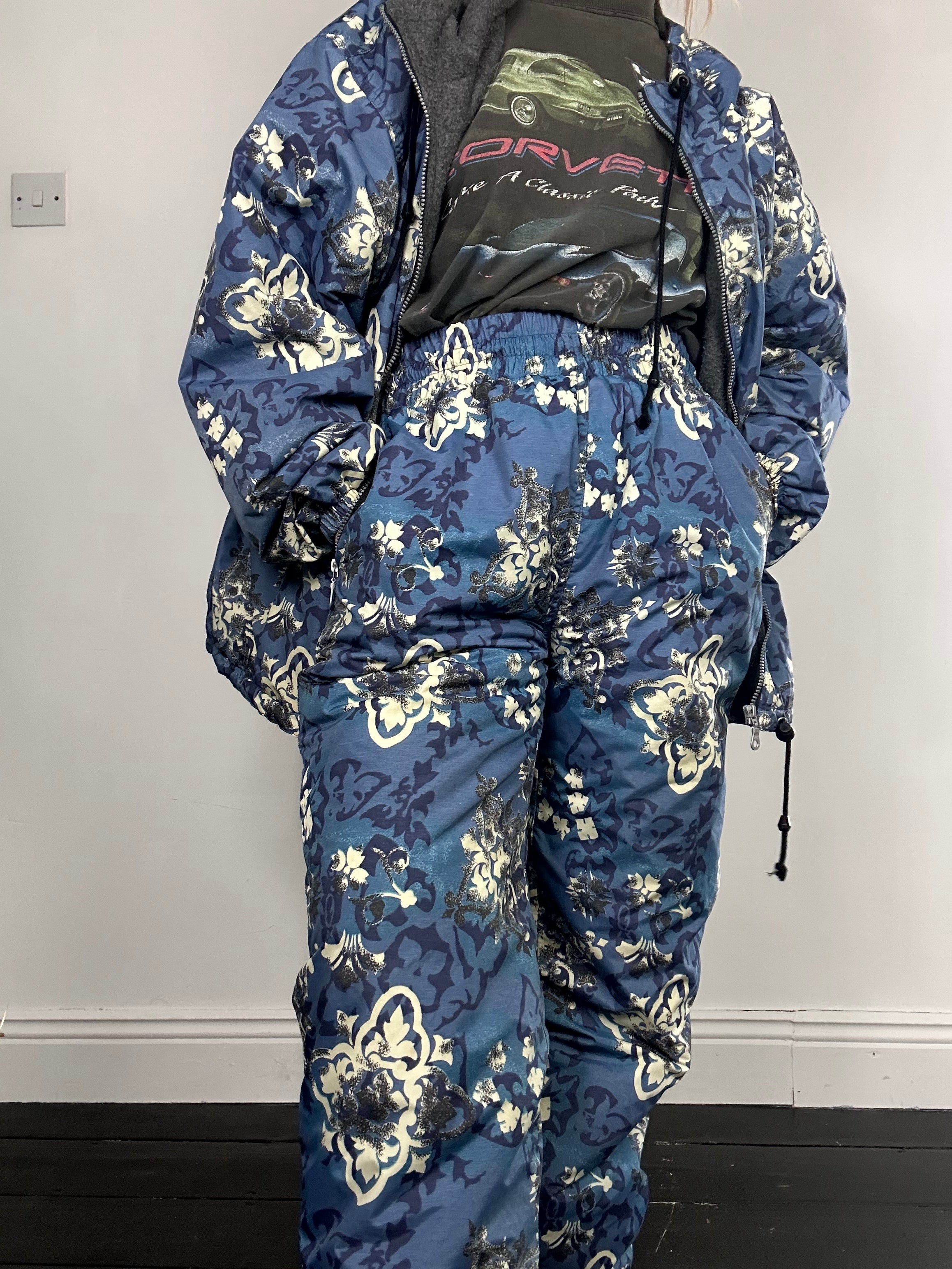 Ski Jacket And pants Set Size S/M Bottoms L Jacket